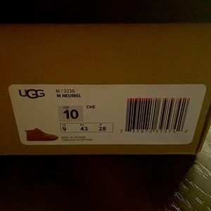 Brown UGGs size 10 IN MEN